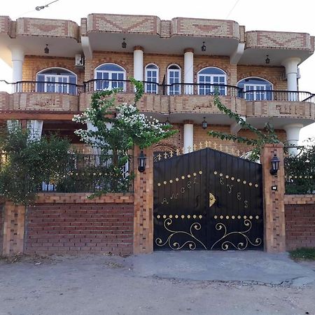 Angel Eyes House Apartment ลักซอร์ ภายนอก รูปภาพ